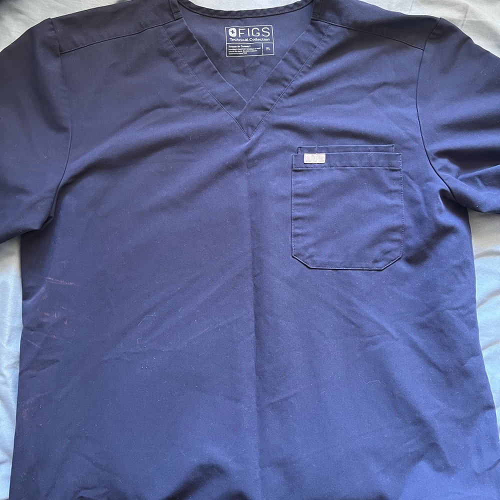 FIGS Men's Navy Blue Set
